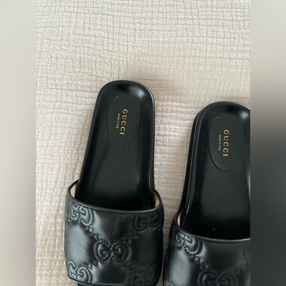 Gucci logo slides - Picture 5 of 7